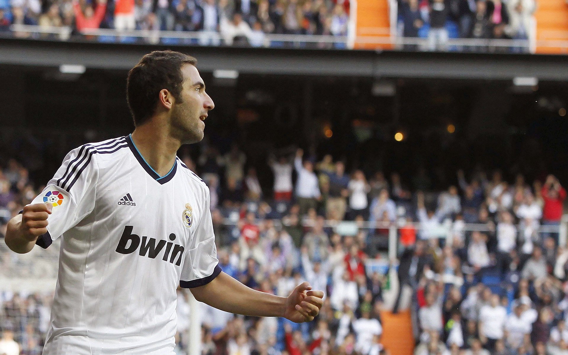 《王者荣耀》新英雄“龙魂”上线，技能炫酷吸引眼球